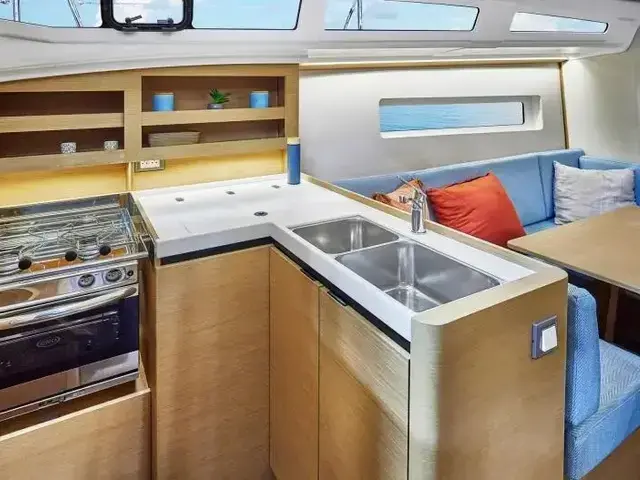 Jeanneau Sun Odyssey 380