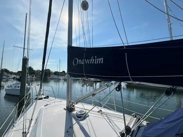 Catalina 310