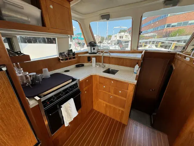 Mainship Boats 390 Trawler