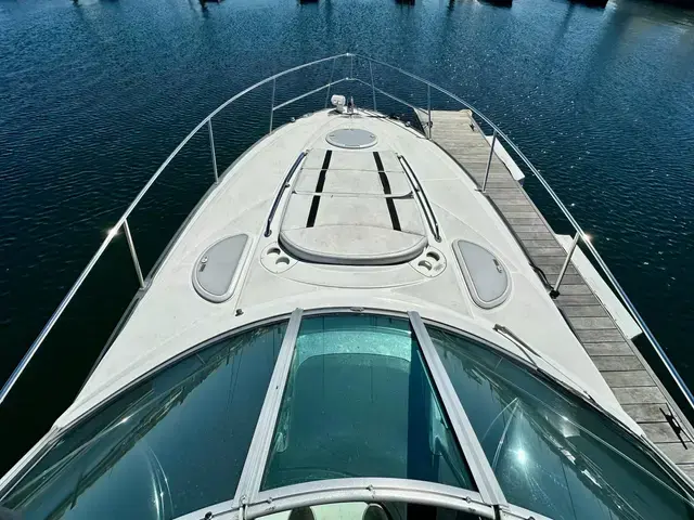 Monterey 335 Sport Yacht