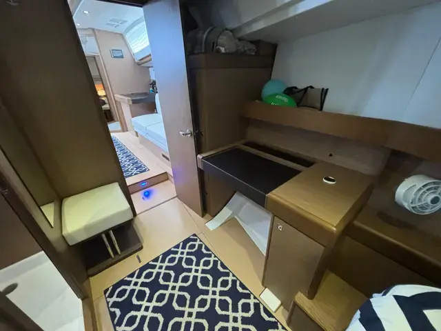 Jeanneau Sun Odyssey 44 DS