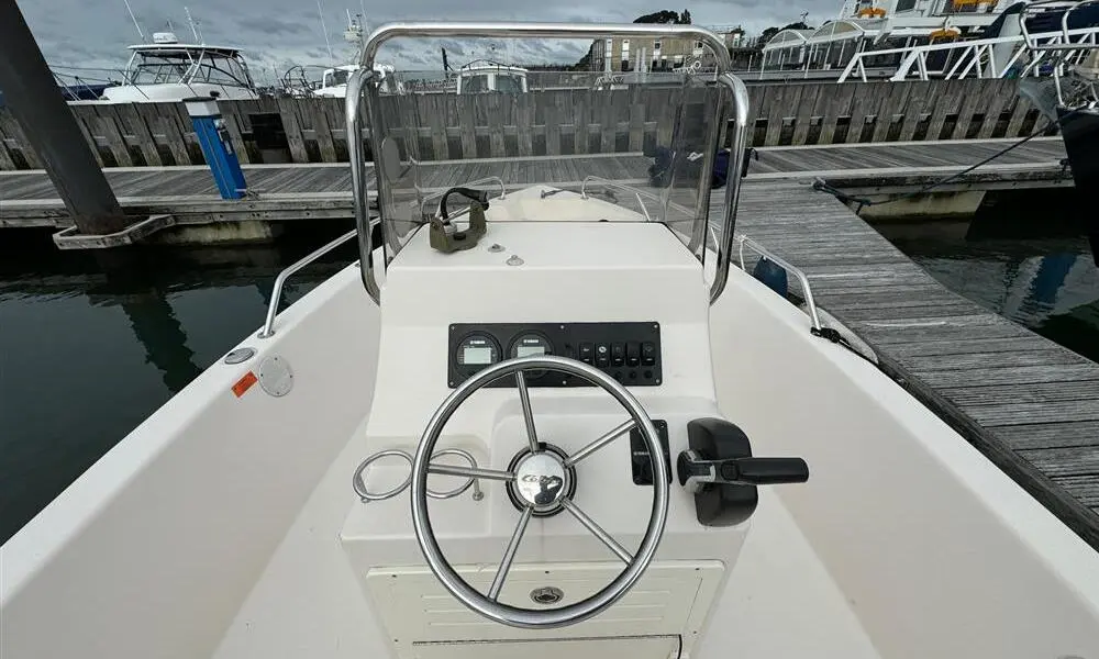 2007 Cobia Boats 186