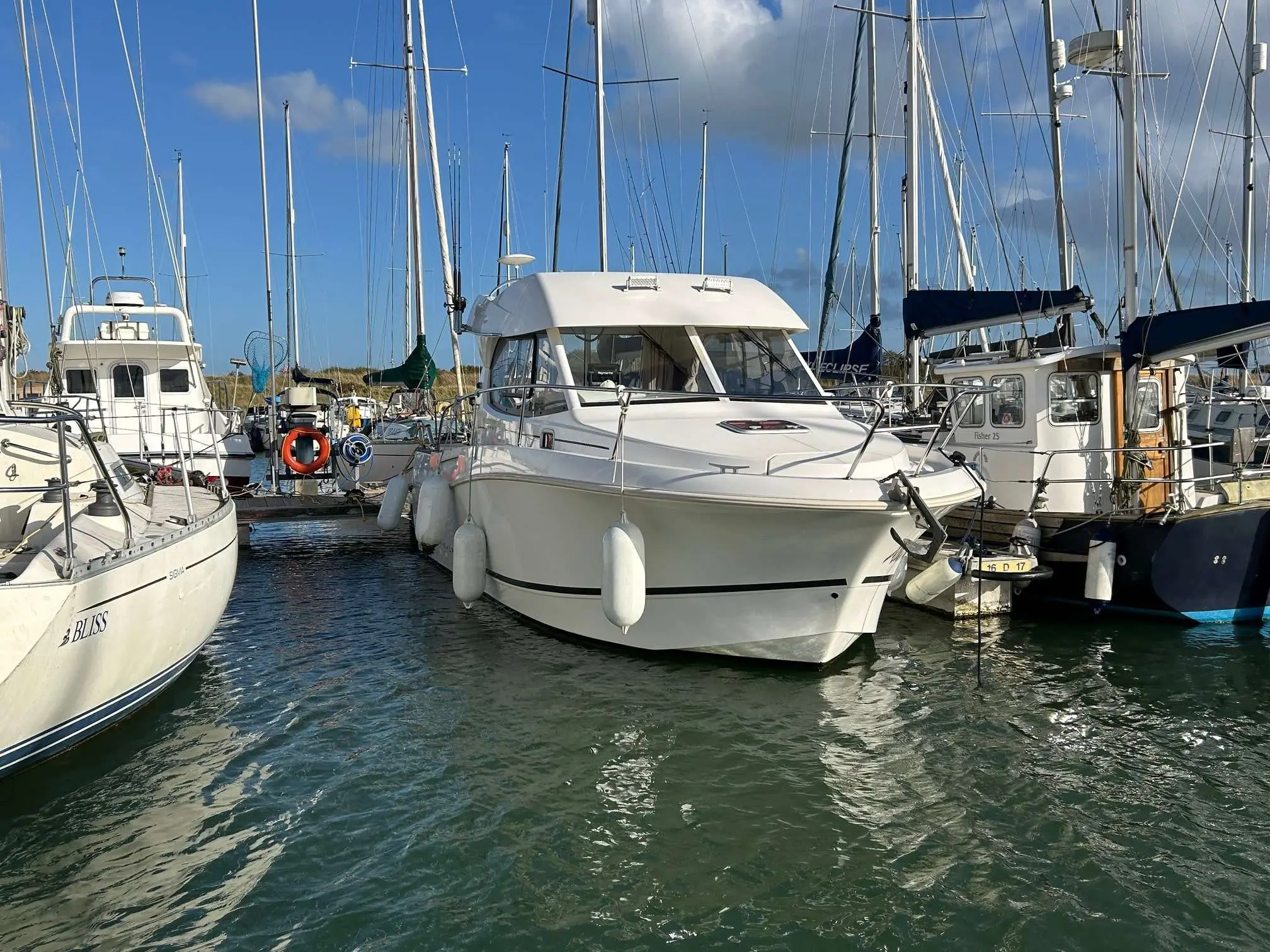 2010 Jeanneau merry fisher 815