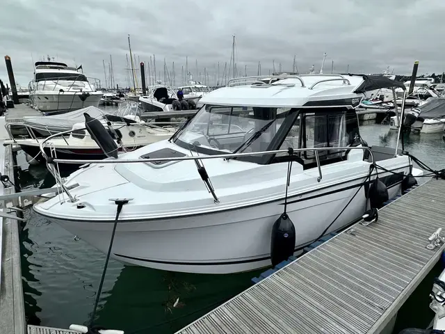 Jeanneau Merry Fisher 605