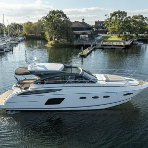 2016 Princess V48