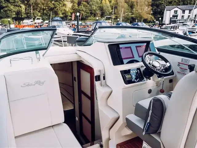 Sea Ray 265