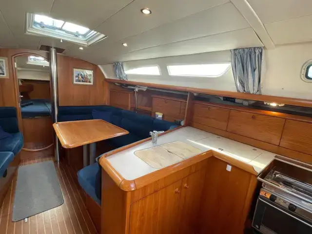 Jeanneau Sun Odyssey 37