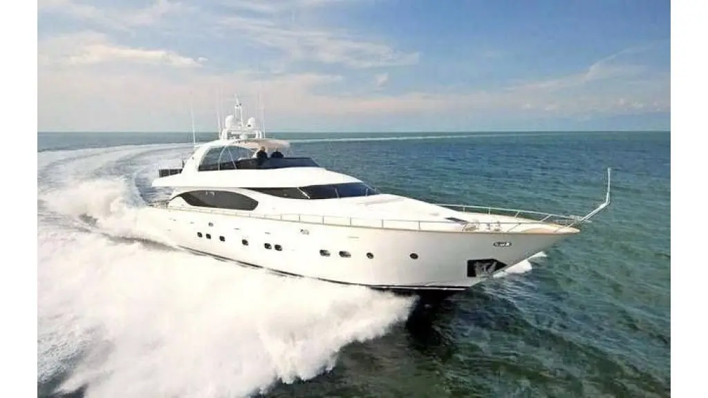 2004 Maiora 24 flybridge