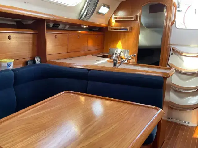 Jeanneau Sun Odyssey 37