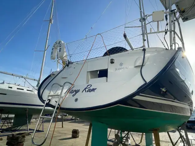 Jeanneau Sun Odyssey 37