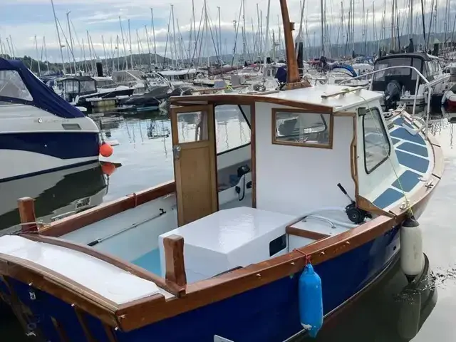 Maritime Boat Sea Angler 21