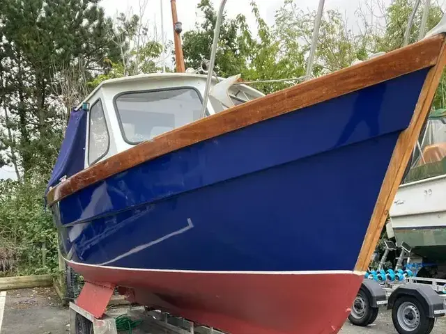 Maritime Boat Sea Angler 21