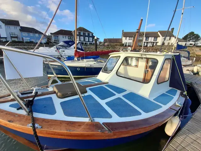 Maritime Boat Sea Angler 21