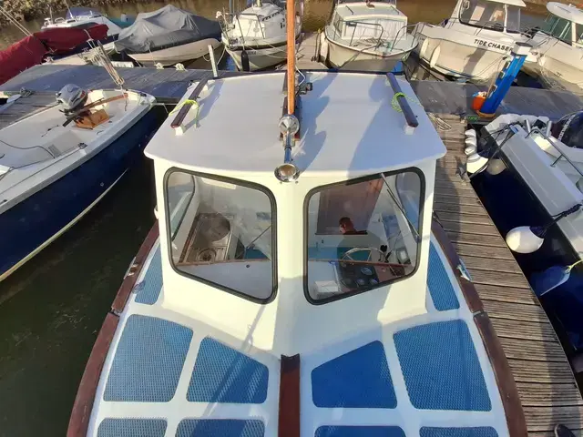 Maritime Boat Sea Angler 21