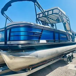 2019 Godfrey Pontoon 255 SD