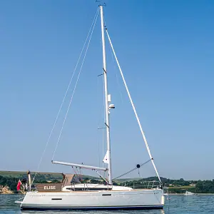 2015 Jeanneau Sun Odyssey 379