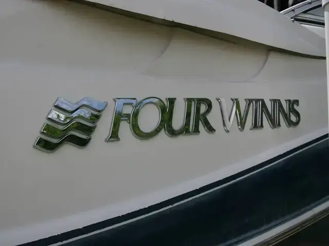 Four Winns 258