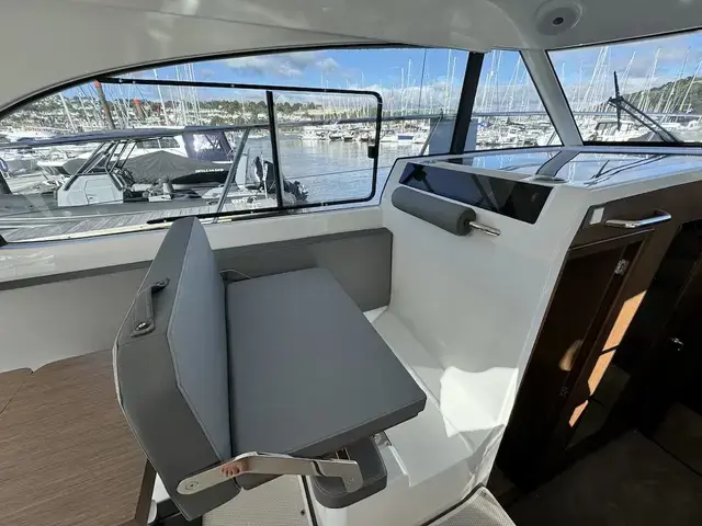 Beneteau Antares 11