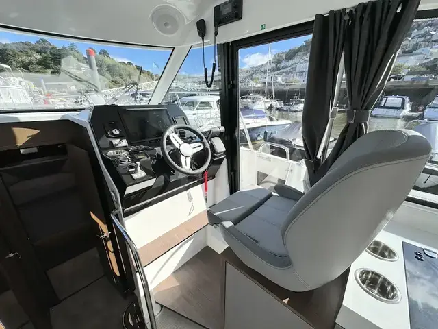 Beneteau Antares 11