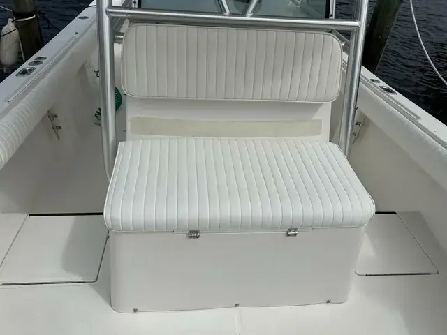 Regulator Boats 26 Forward Seating