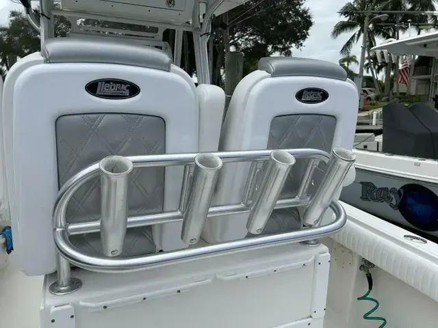 Regulator Boats 26 Forward Seating