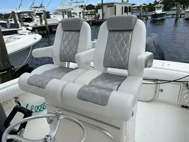 Regulator Boats 26 Forward Seating