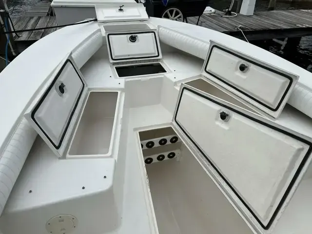 Regulator Boats 26 Forward Seating