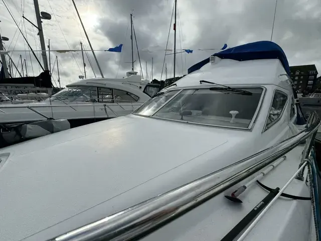 Sealine 320 Statesman