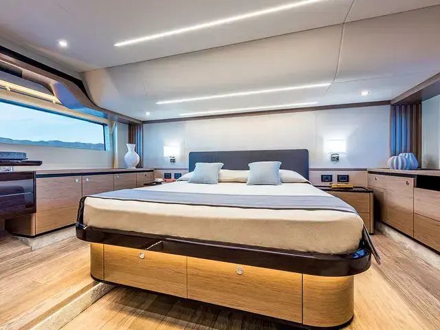 Absolute 52 Navetta