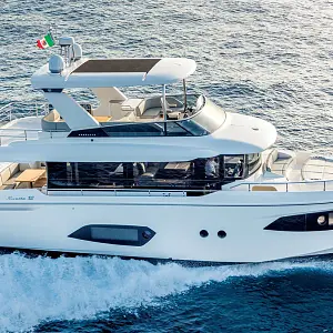 2025 Absolute Navetta 52