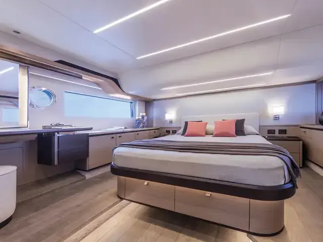 Absolute 52 Navetta