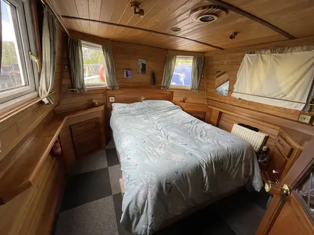 HOME BUILT 52 Widebeam