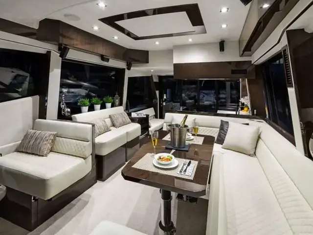 Galeon 500 Fly