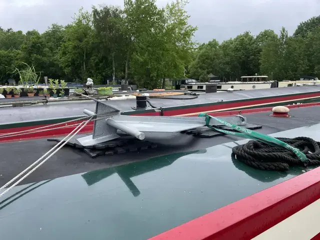 T S  Fabrications Narrowboat