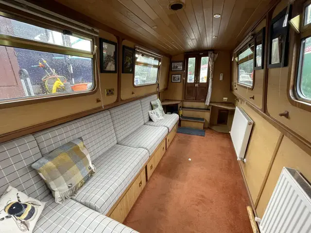 T S  Fabrications Narrowboat