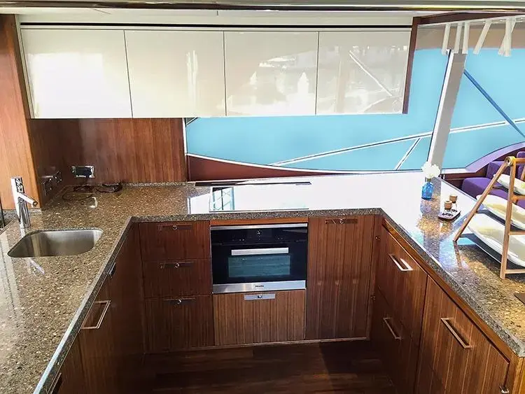 2015 Riviera enclosed flybridge 77