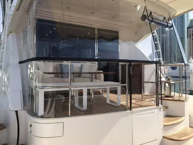 2015 Riviera enclosed flybridge 77