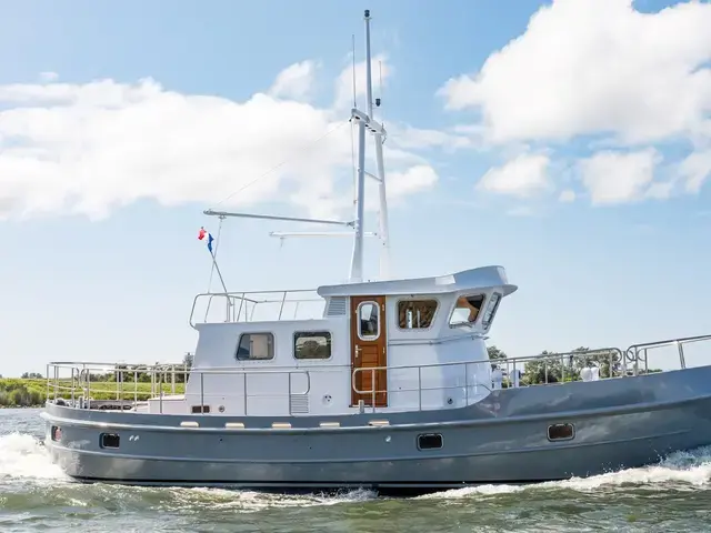 Pilothouse Trawler 44 Long Range