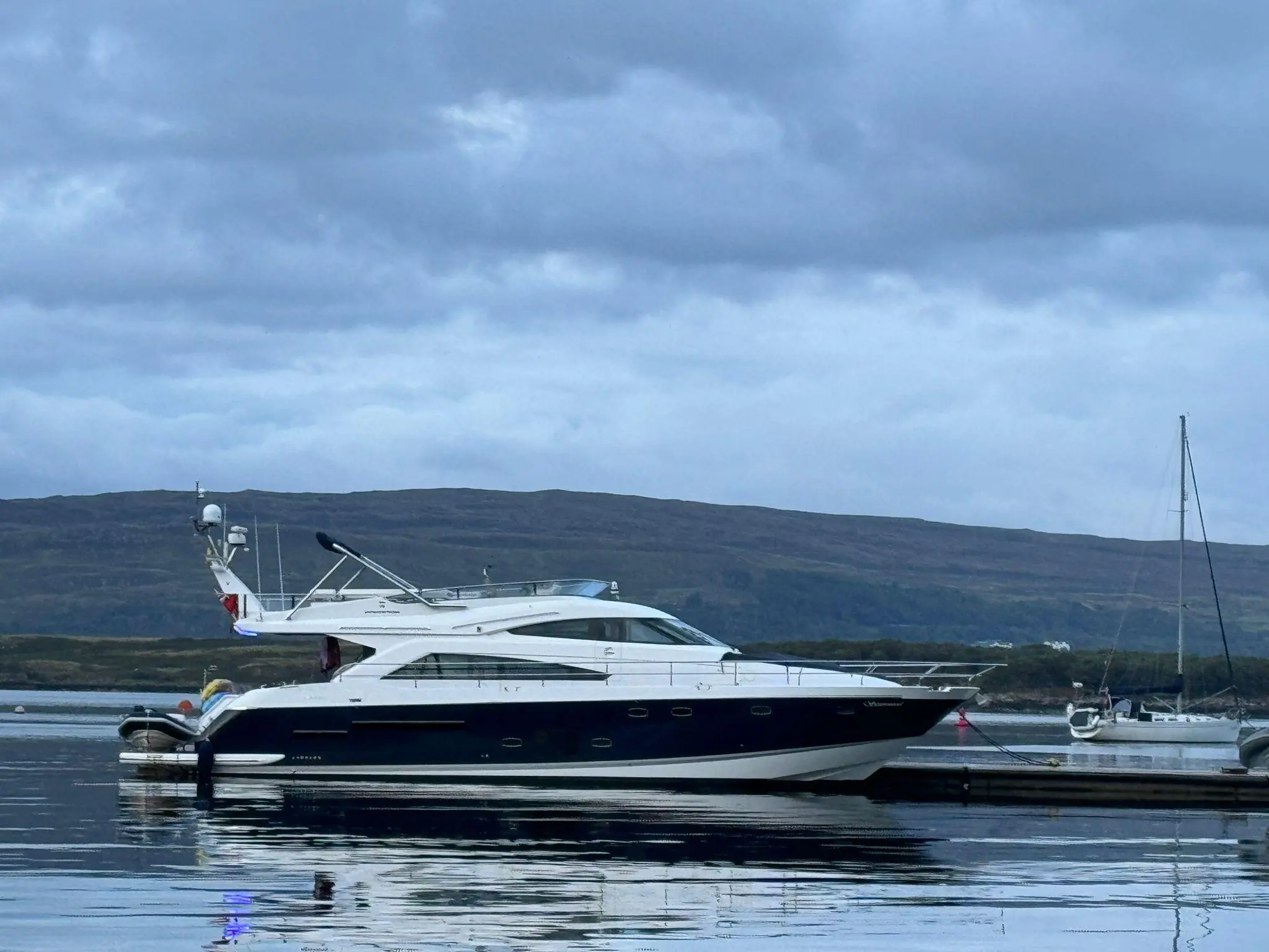 2010 Fairline squadron 65