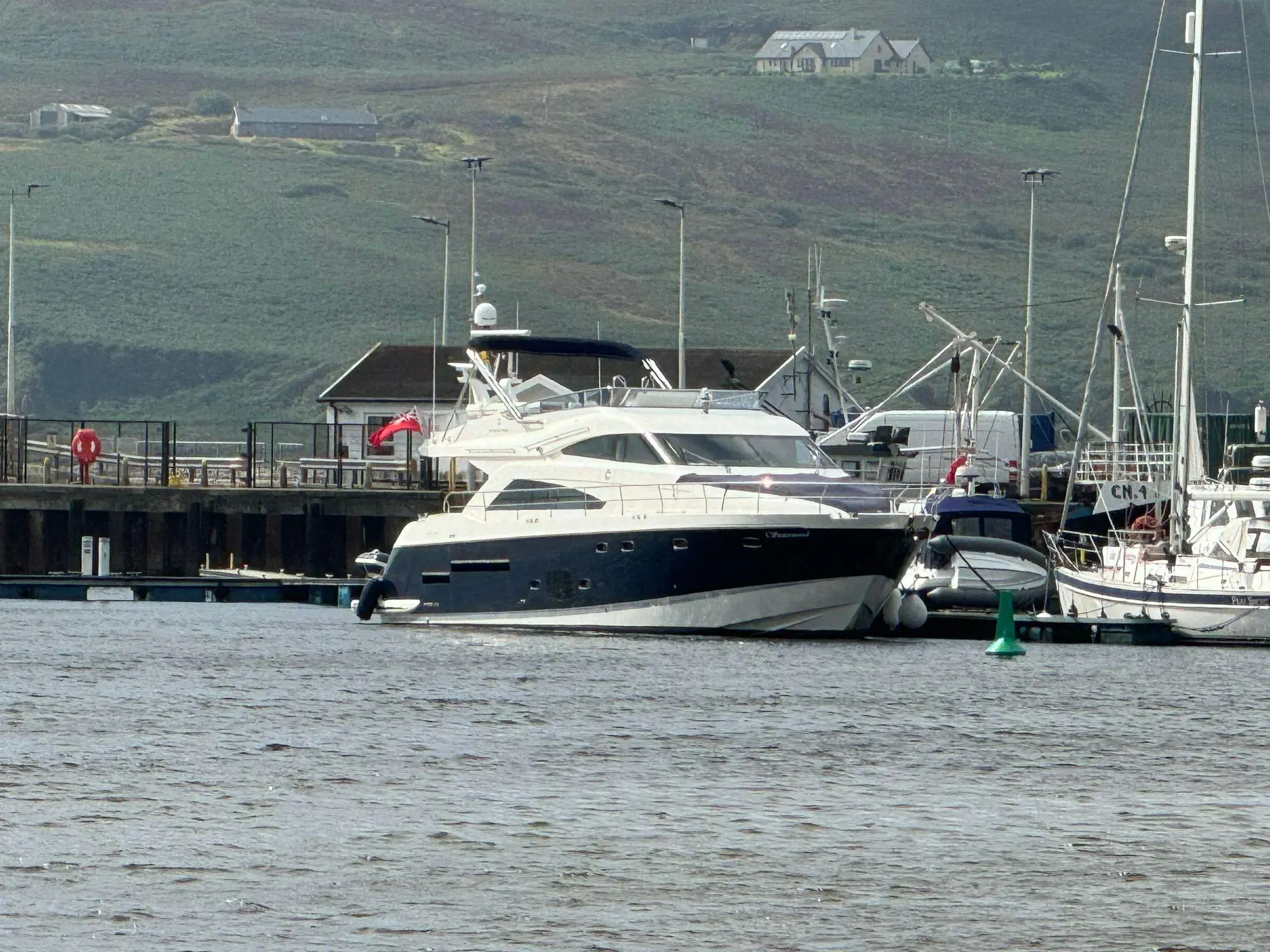 2010 Fairline squadron 65