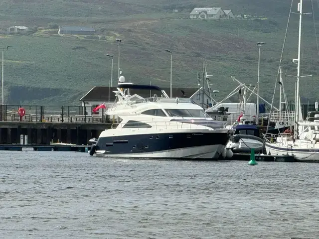 Fairline Squadron 65