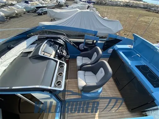 2021 Fairline f line 33