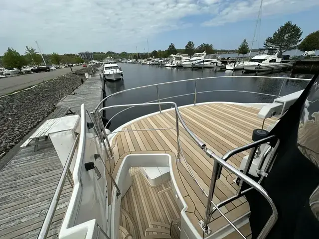 Carver 56 Voyager Pilothouse