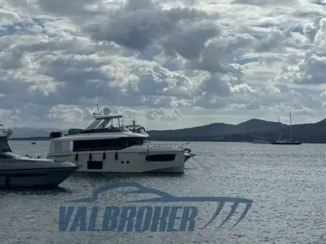 Absolute 52 Navetta