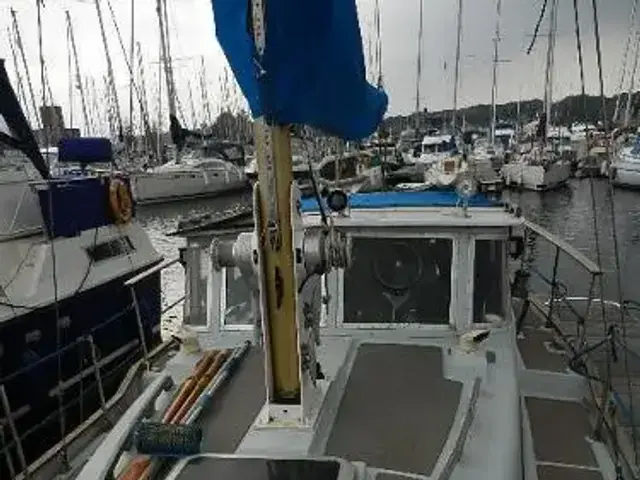 MOTORSAILER Claymore 30