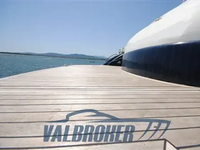 Sunseeker Predator 60