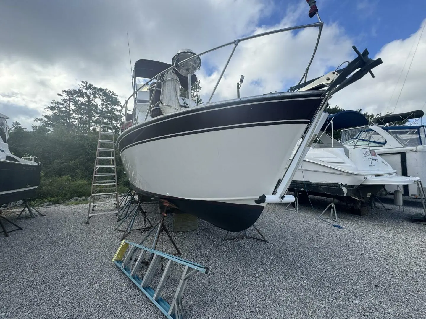 1976 Marinette 28 flybridge