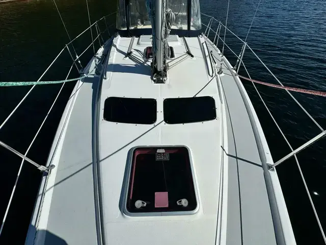 Hunter 36