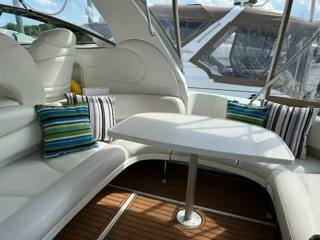 Sea Ray Sundancer 380