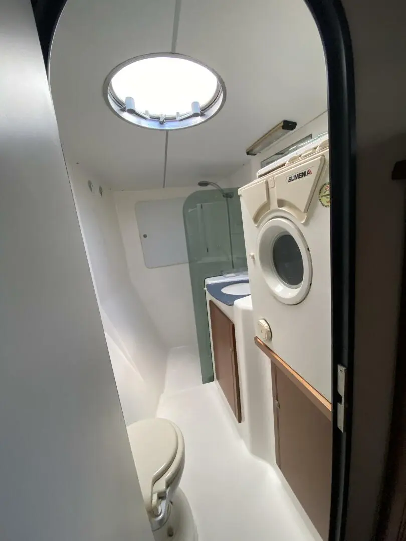 2002 Fountaine Pajot belize owners version